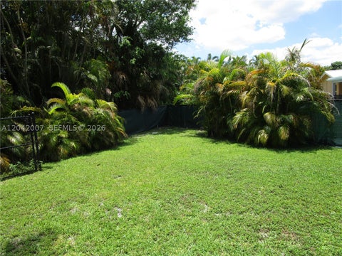 Tiny photo for 11130 NW 38th St, Coral Springs, FL 33065 (MLS # A12042007)