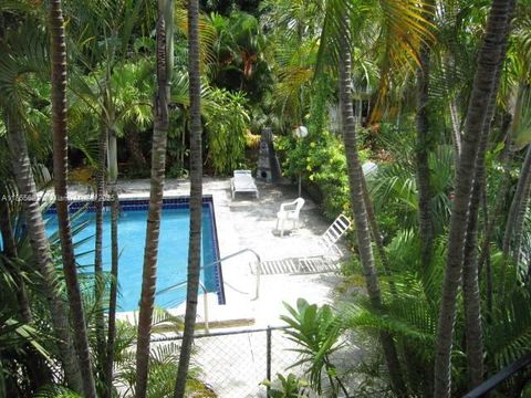 645 NE 77th St 6 Miami FL 33138