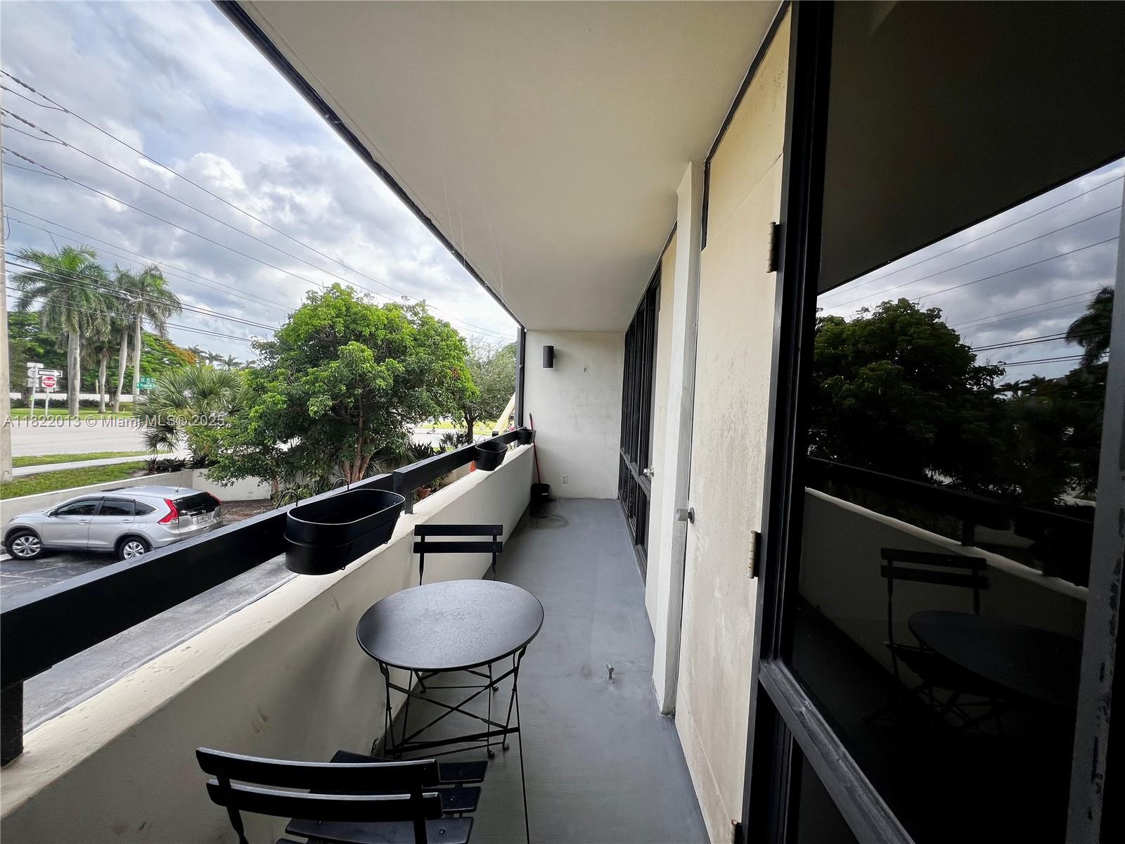 POINTE SOUTH CONDO - Residential