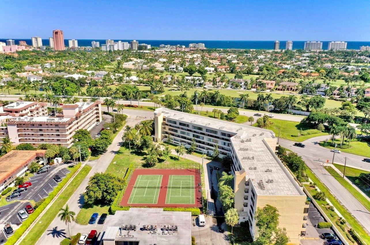 POINTE SOUTH CONDO - Residential