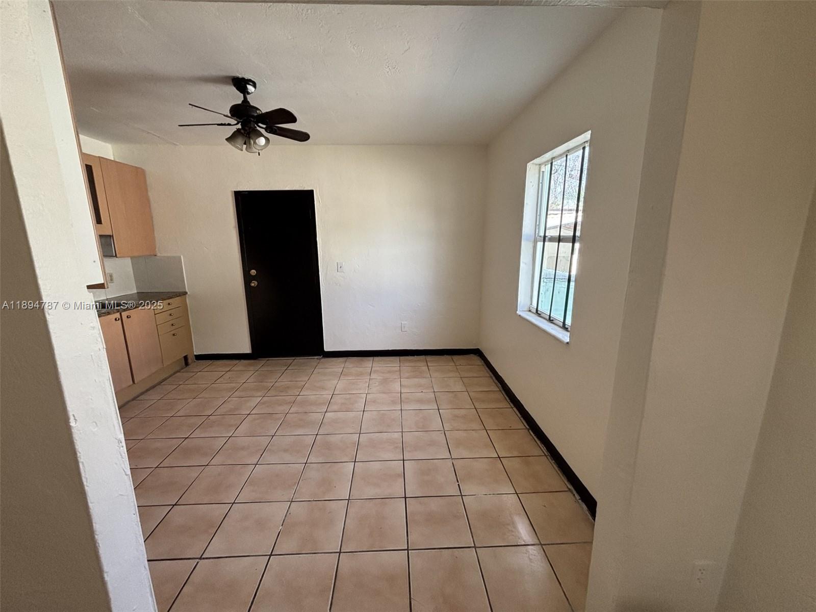 PL OF NORTH HAVEN - Residential Lease