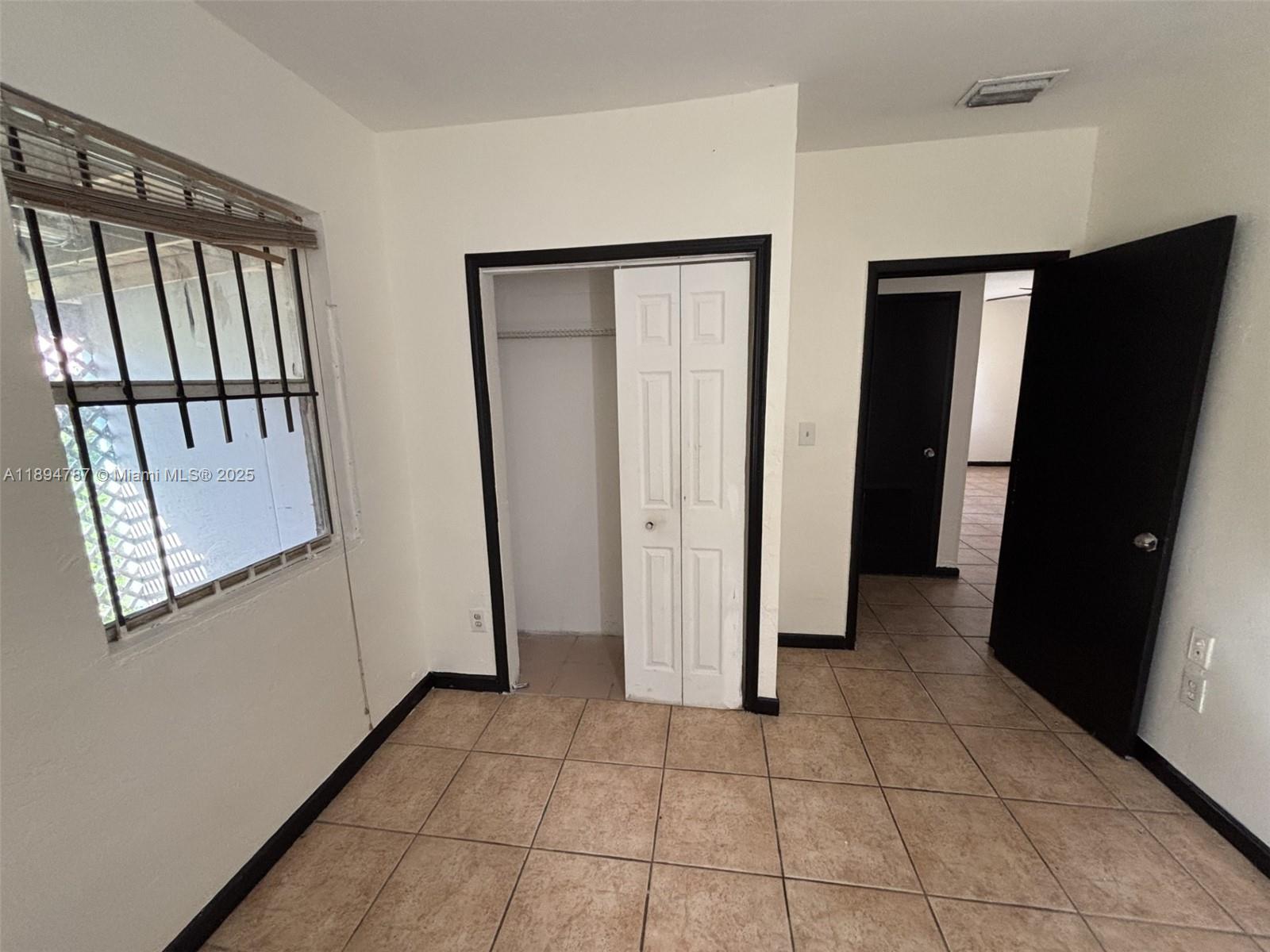 PL OF NORTH HAVEN - Residential Lease