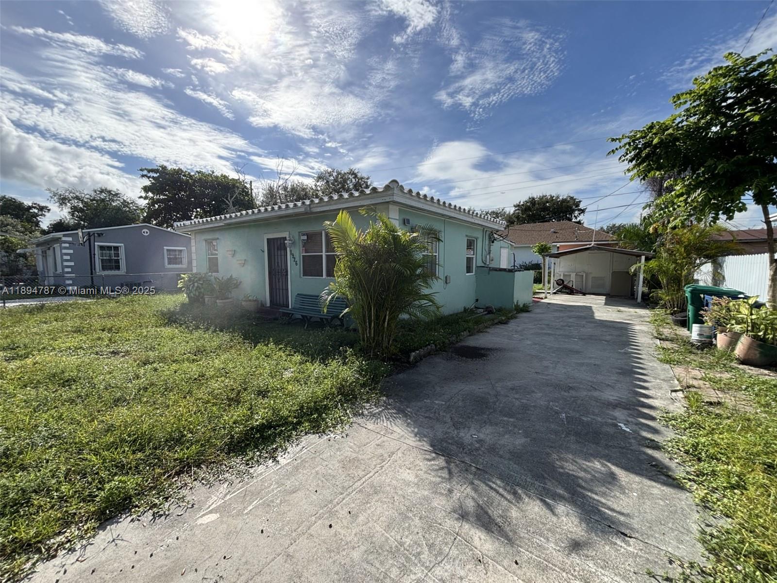 PL OF NORTH HAVEN - Residential Lease
