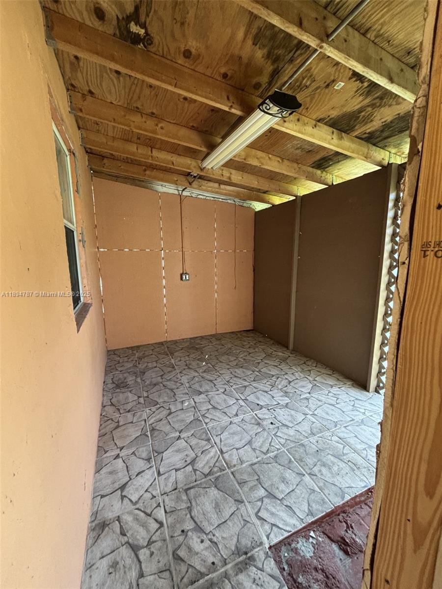 PL OF NORTH HAVEN - Residential Lease