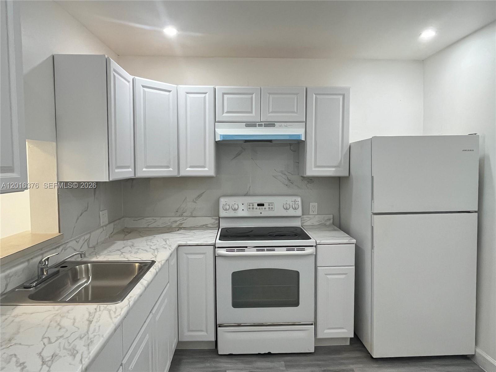 CAPRI GARDENS CONDO - Residential Lease