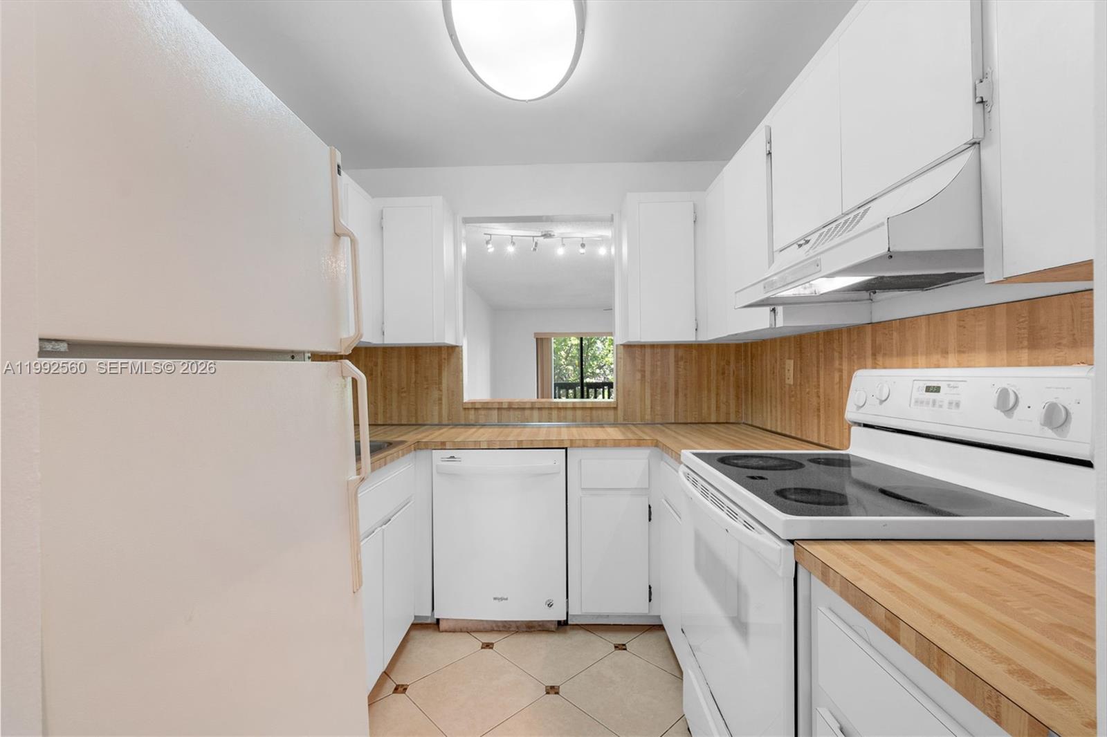 MANARANDA VILLAGE CONDO - Residential