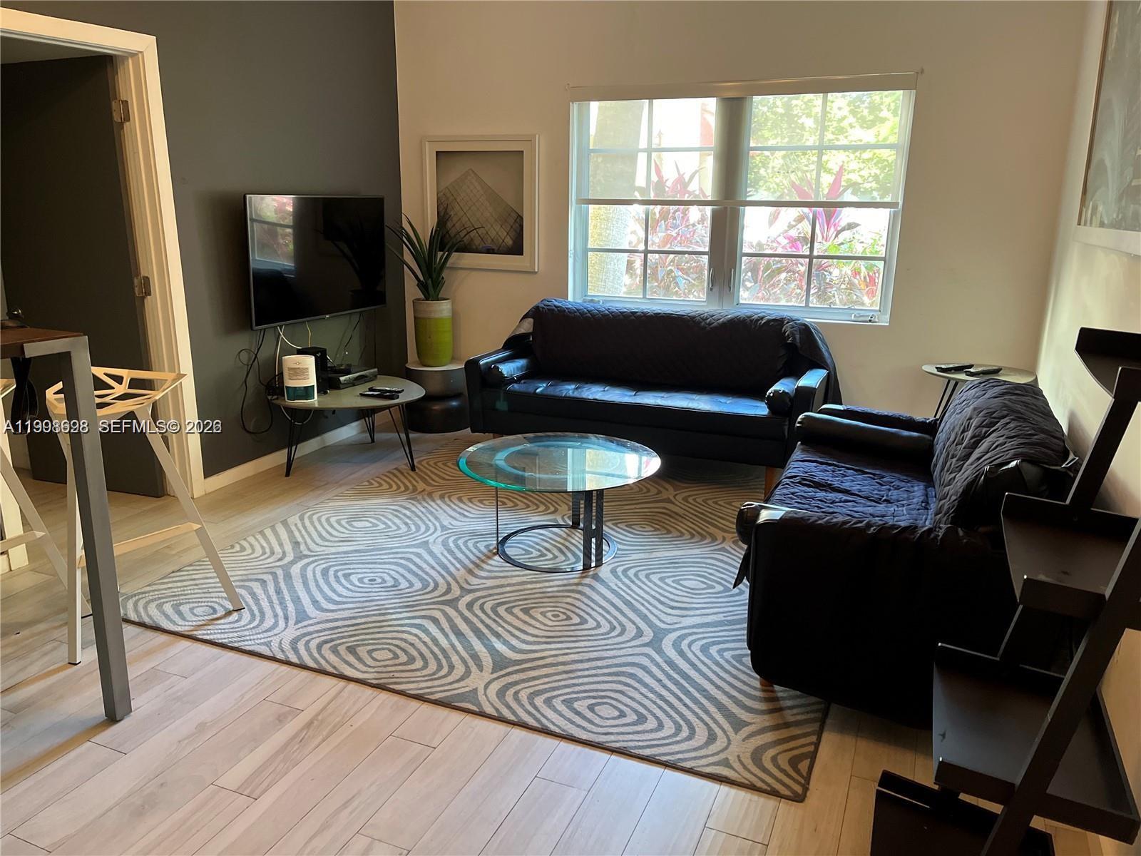 1450 Meridian Ave 105