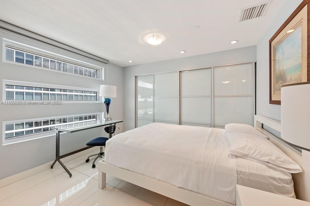 TEN MUSEUM PK RESIDENTIAL - Residential Lease