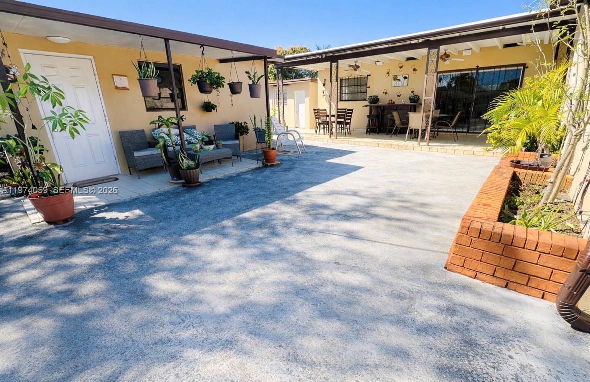 GROSSE POINTE HIGHLANDS - Residential