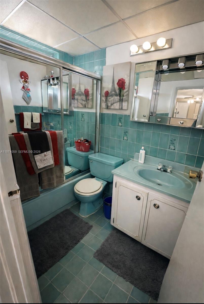 GROSSE POINTE HIGHLANDS - Residential