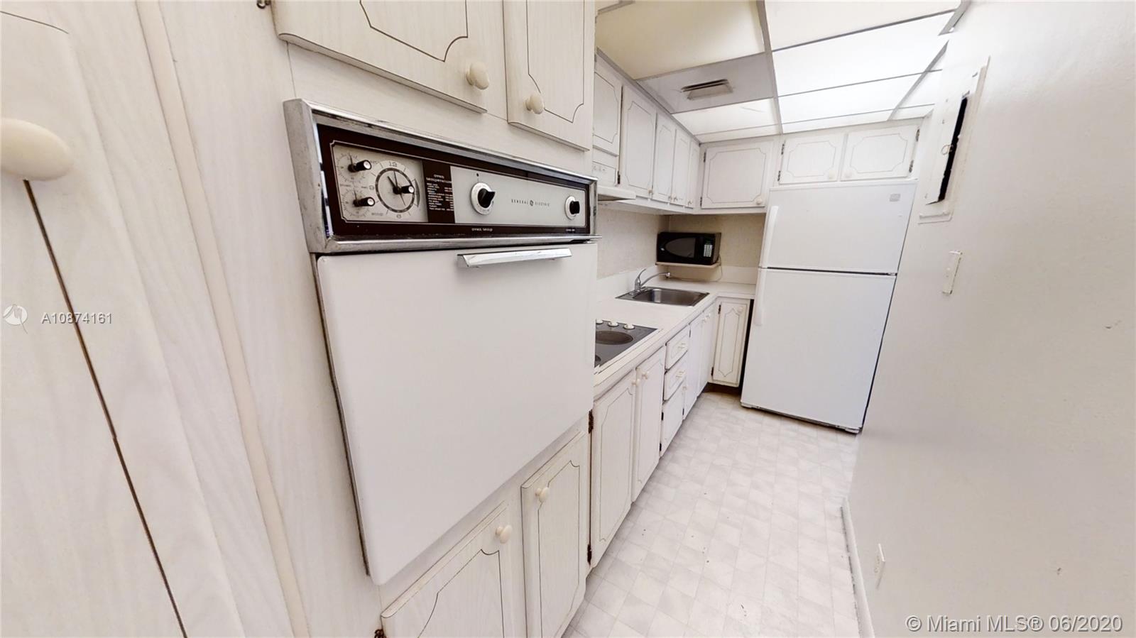 MIRADOR 1000 CONDO - Residential Lease