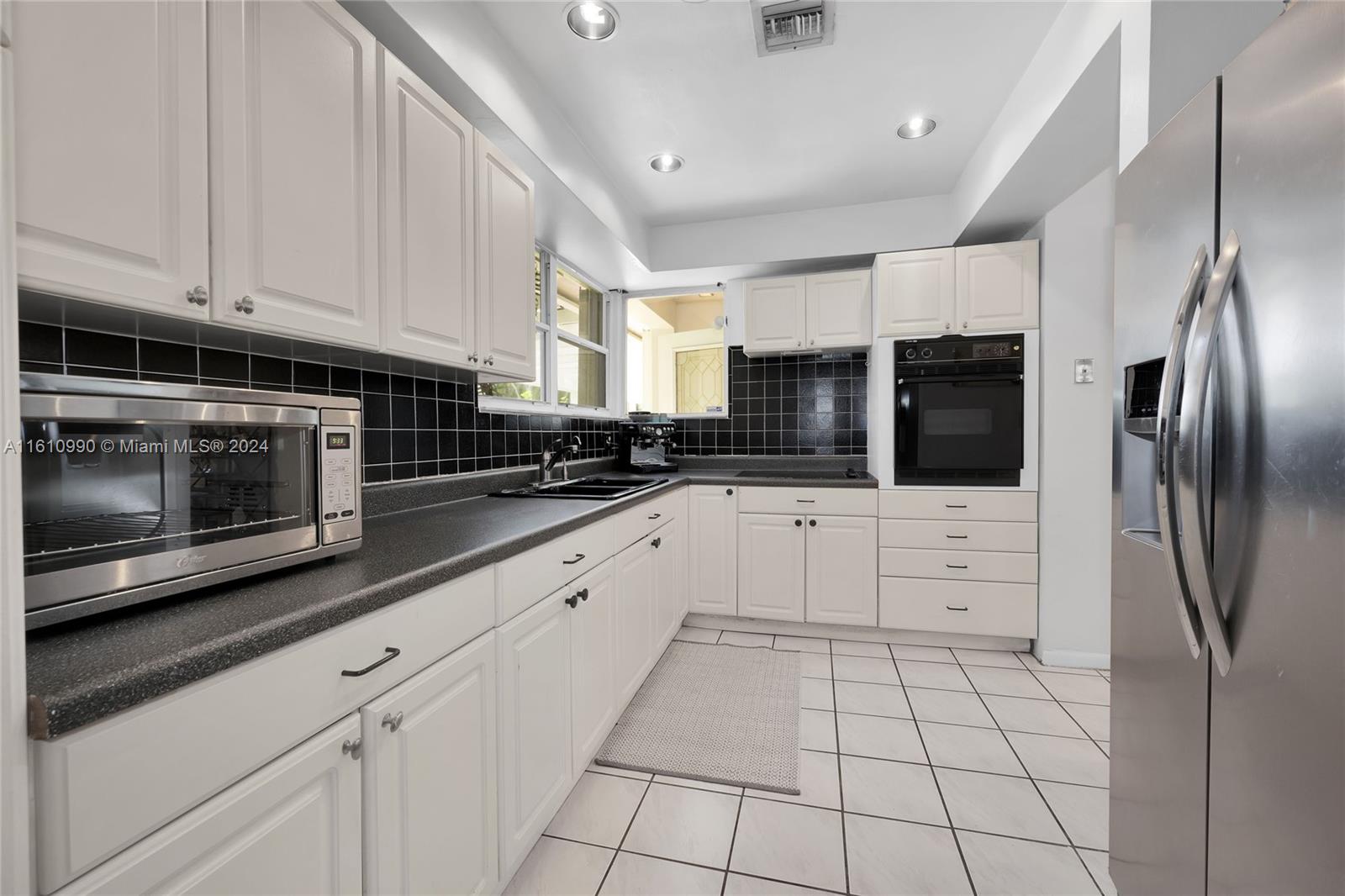 HIGH PINE ESTS - Residential