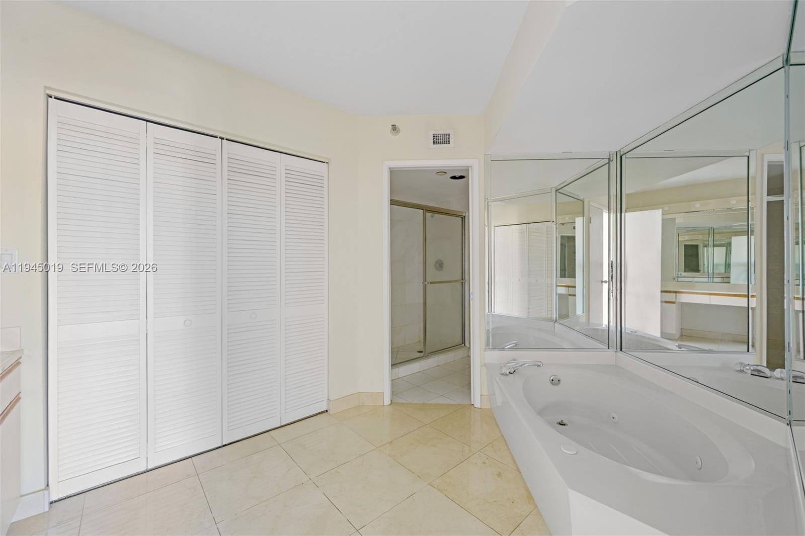 MYSTIC POINTE CONDO NO TH - Residential