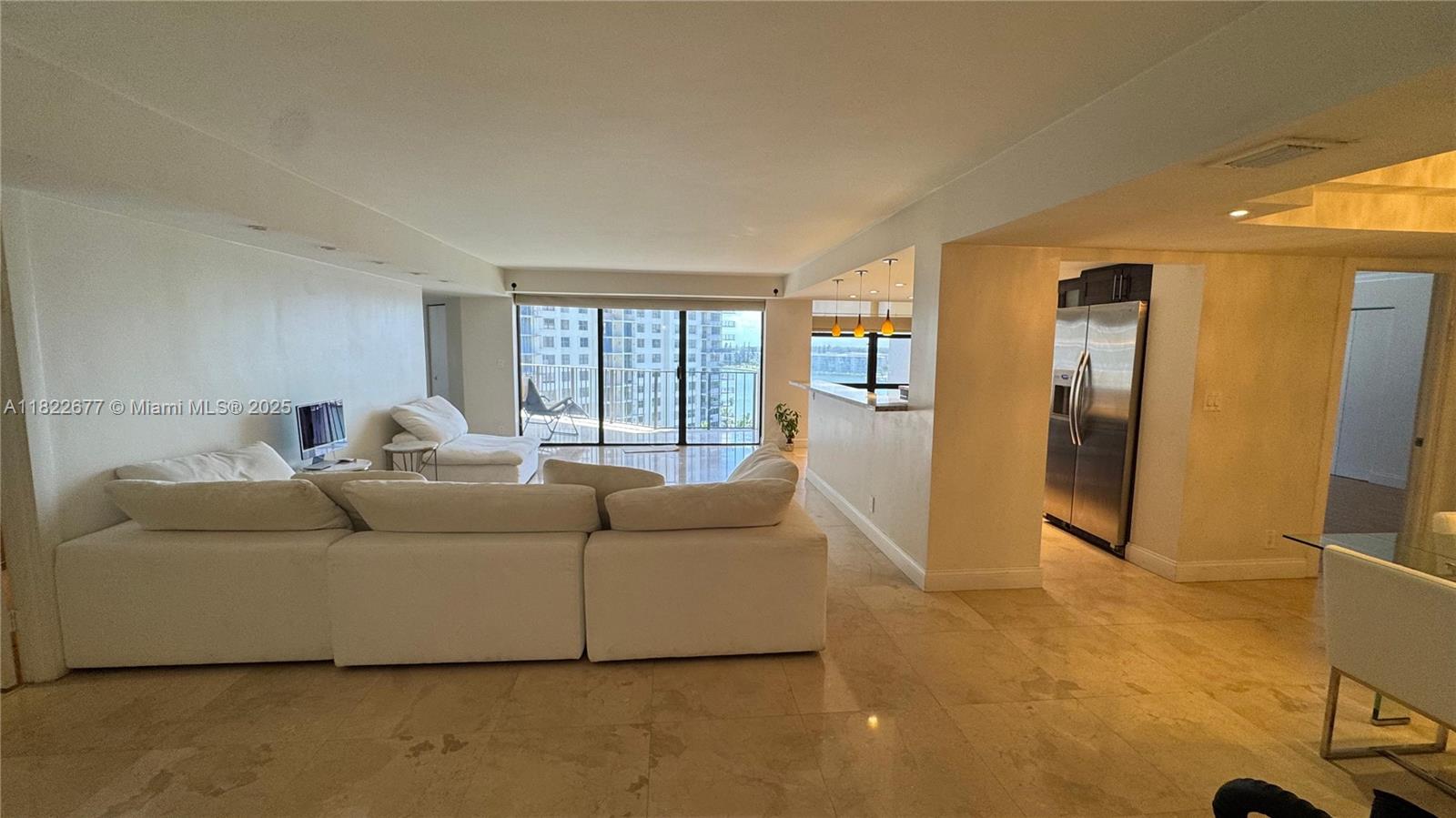 18181 Ne 31st Ct 1009, Aventura, Miami-Dade County, Florida - 3 Bedrooms  
3 Bathrooms - 