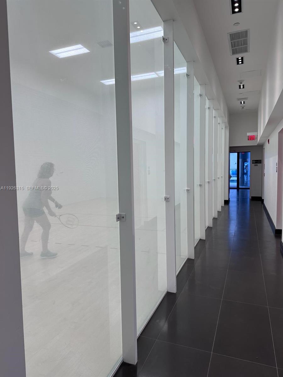 CANVAS CONDO - Residential