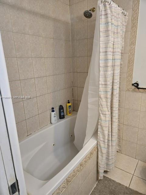 HOLLYWOOD GARDENS CONDOMI - Residential