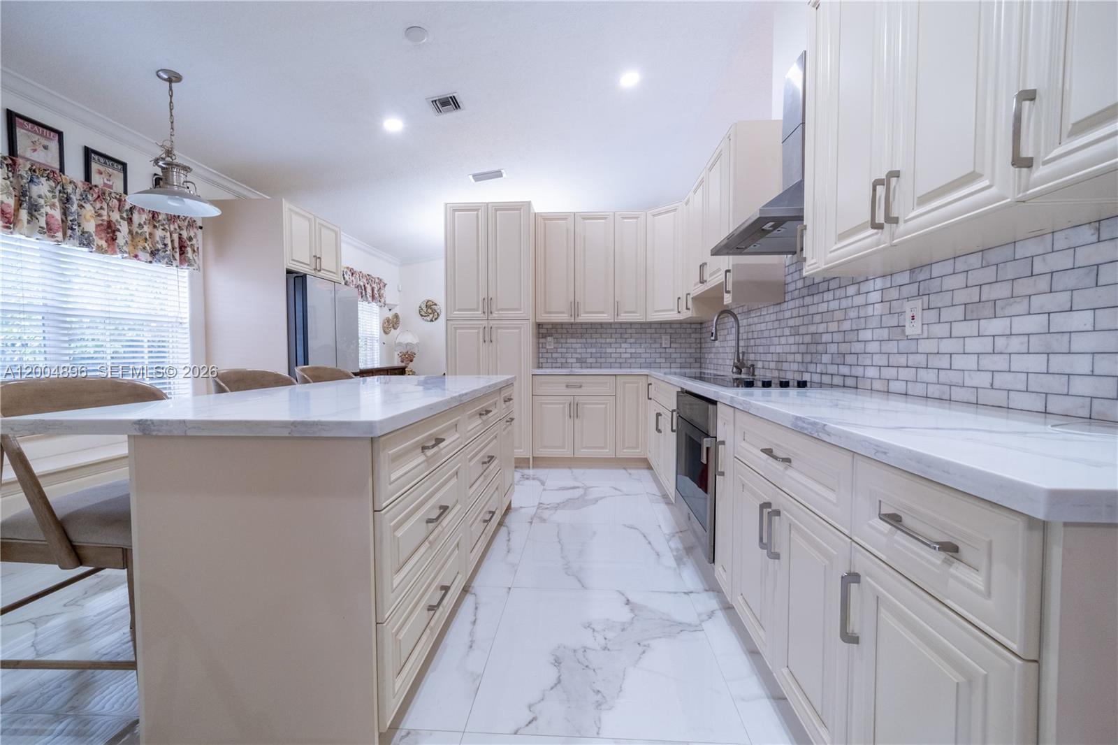 ZENTENO SUB - Residential