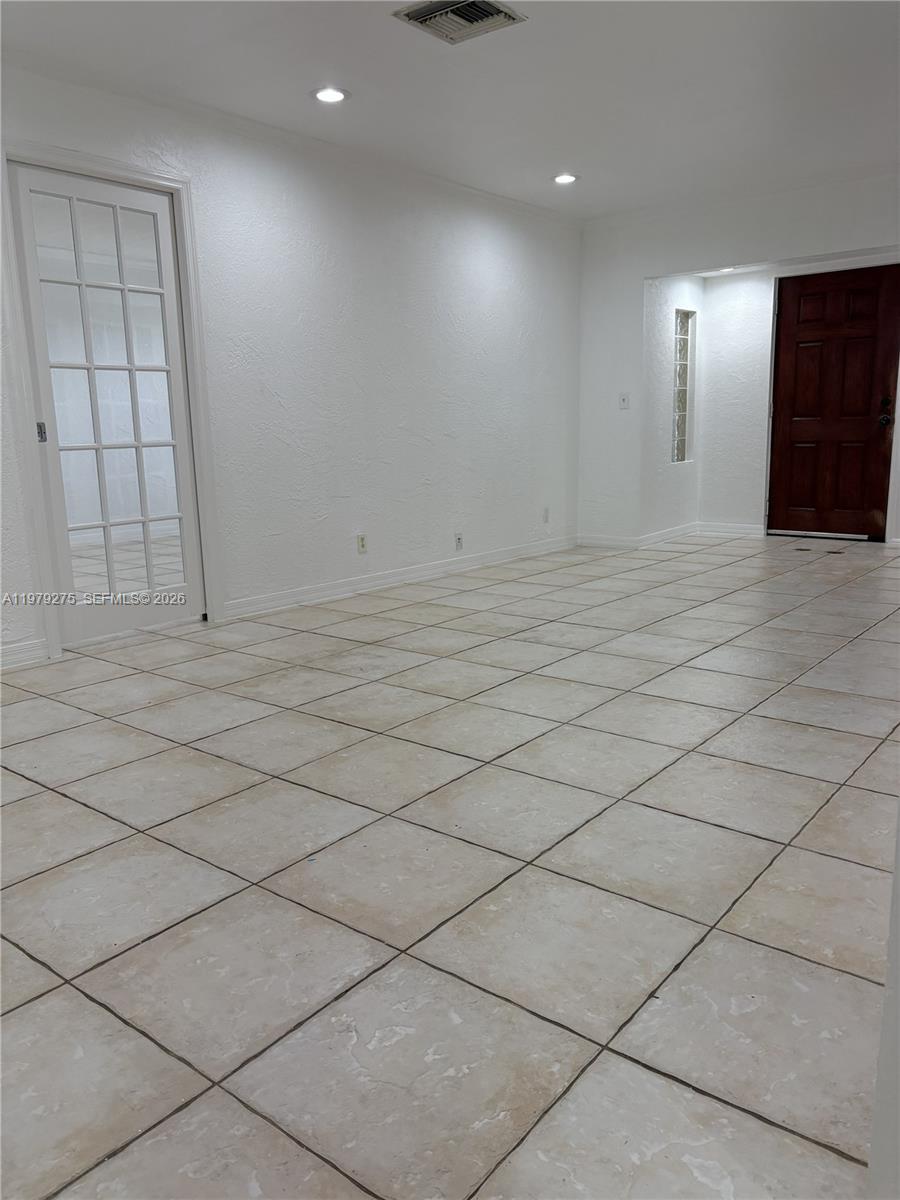 CHRISTIAN VILLAS 1 - Residential Lease