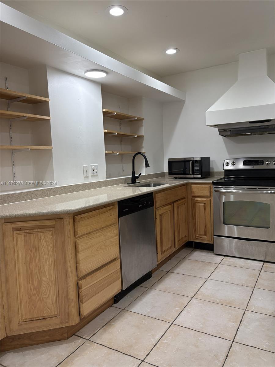 CHRISTIAN VILLAS 1 - Residential Lease