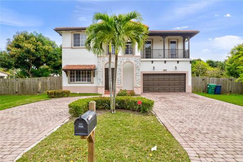 Single Family Residence in Miami FL 12916 196th St St.jpg