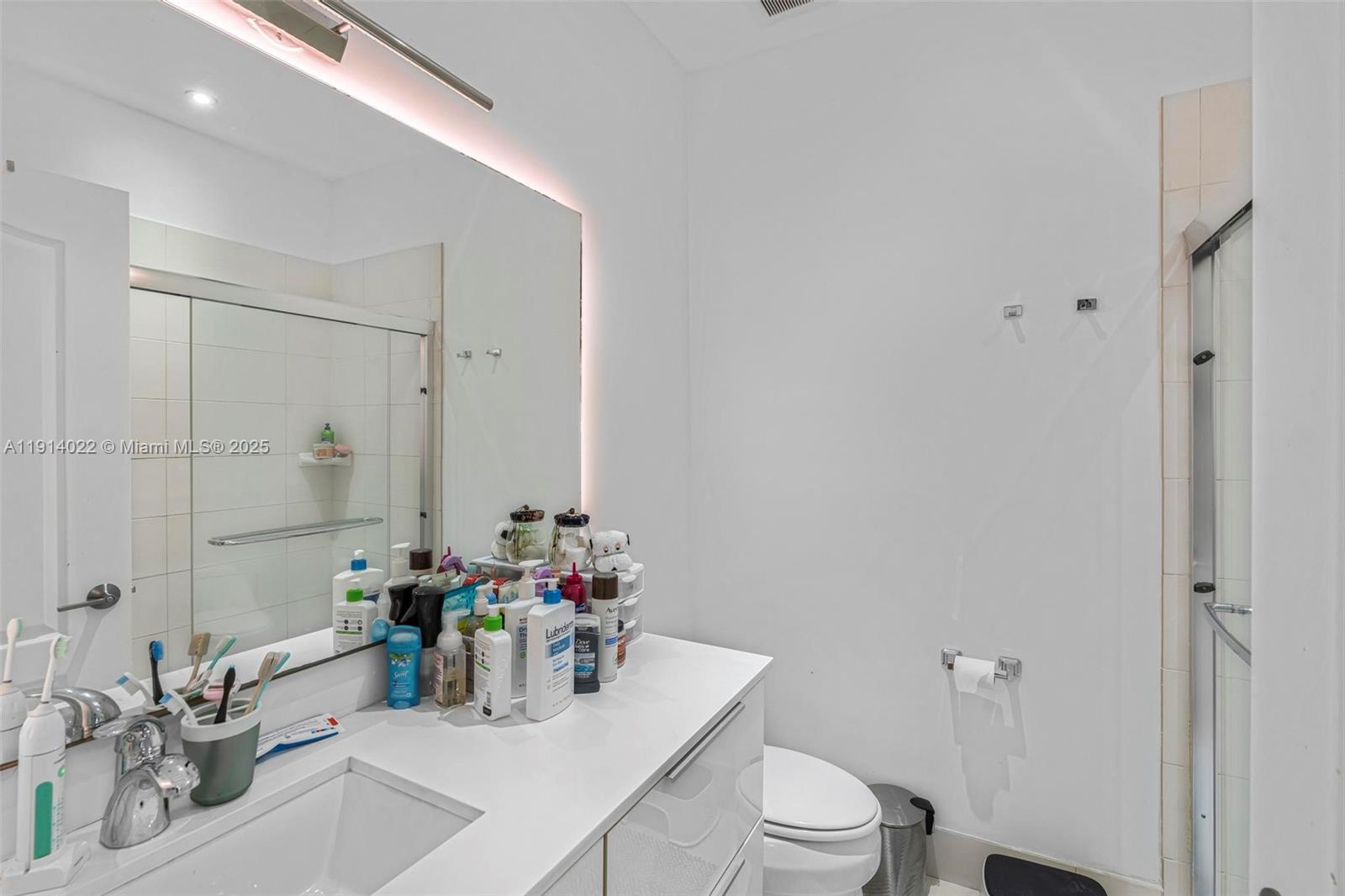 DORAL ISLES ANTILLES 1ST - Residential