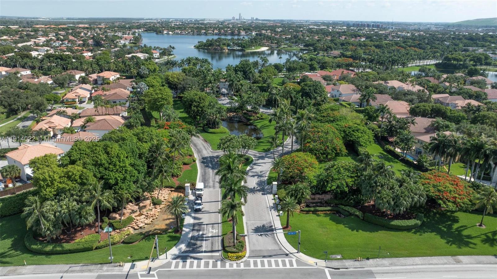 DORAL ISLES ANTILLES 1ST - Residential