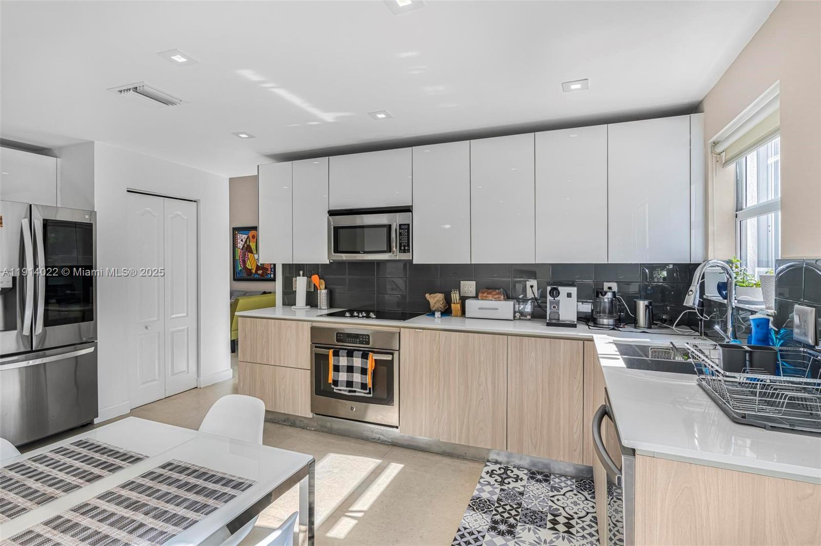 DORAL ISLES ANTILLES 1ST - Residential