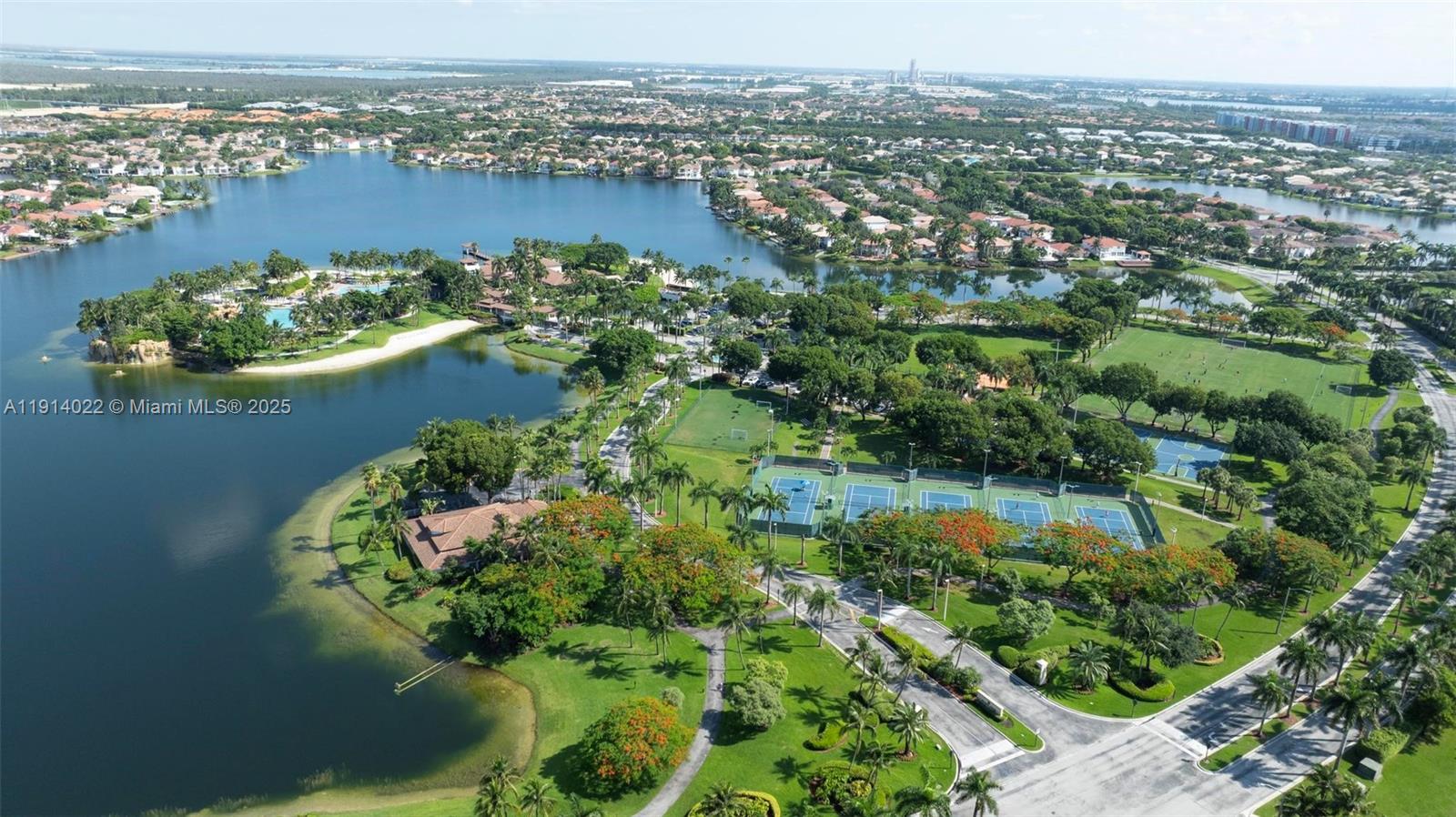 DORAL ISLES ANTILLES 1ST - Residential