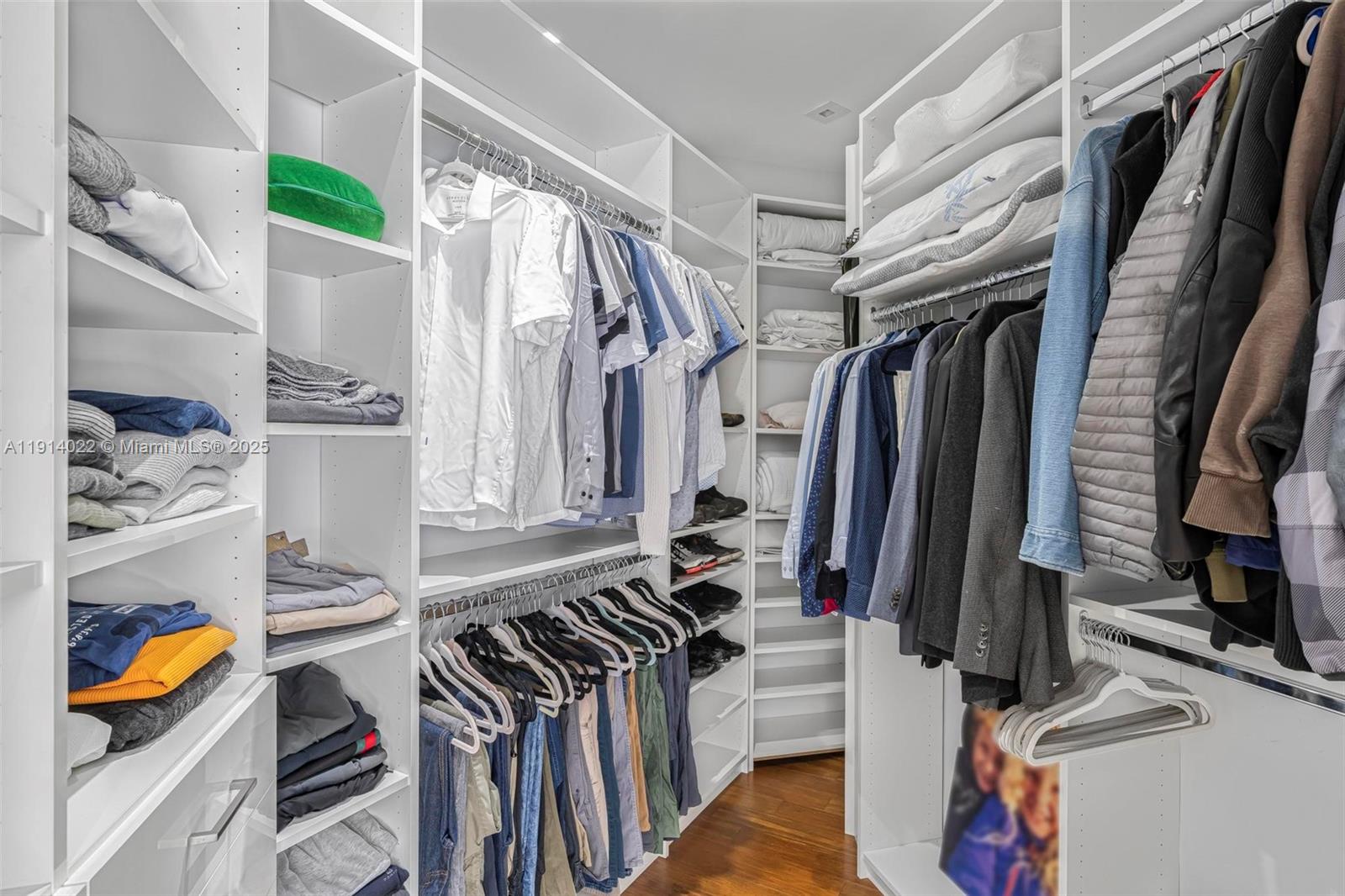 DORAL ISLES ANTILLES 1ST - Residential