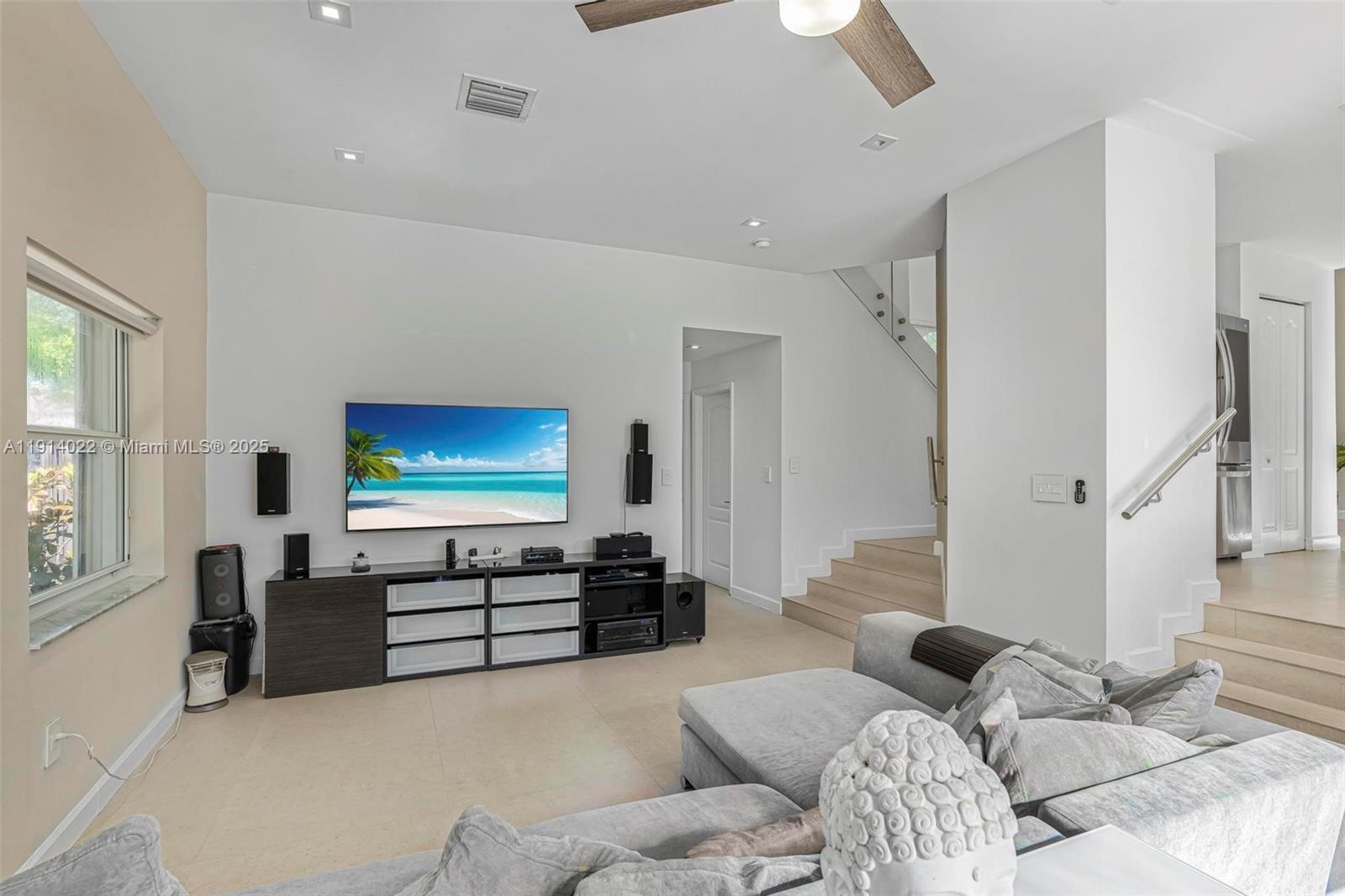 DORAL ISLES ANTILLES 1ST - Residential