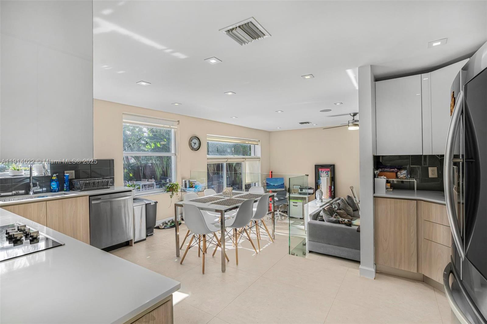 DORAL ISLES ANTILLES 1ST - Residential