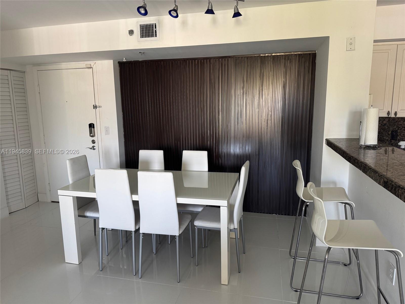 THE YACHT CLUB AT AVENTUR - Residential