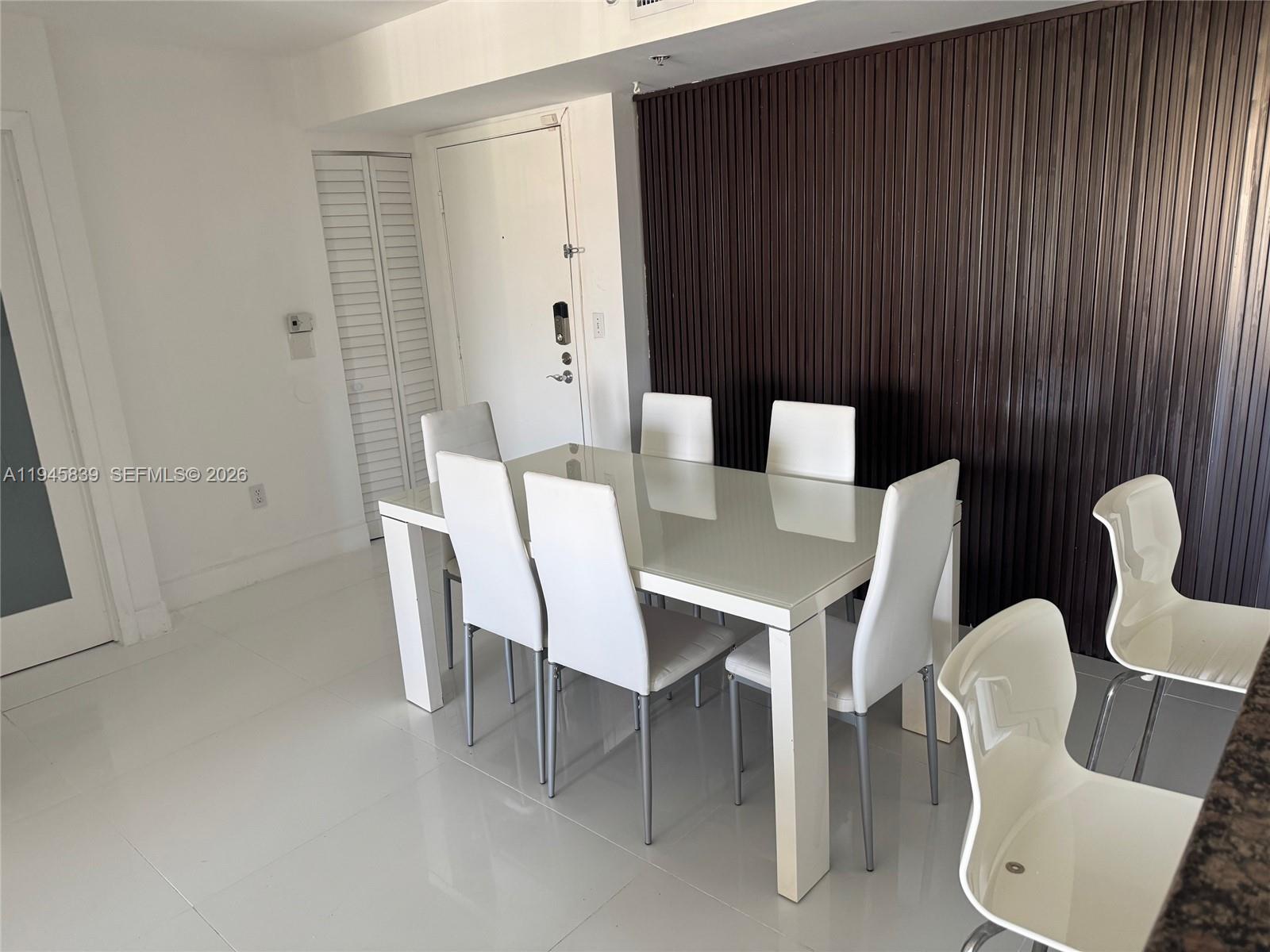 THE YACHT CLUB AT AVENTUR - Residential