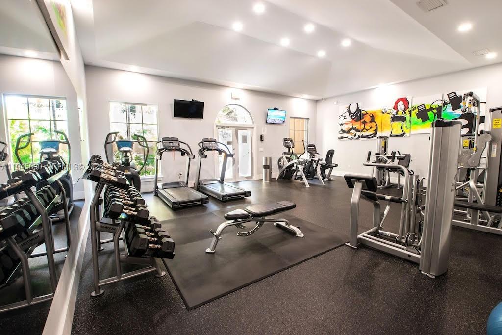 THE YACHT CLUB AT AVENTUR - Residential