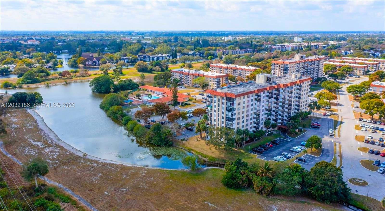 4164 Inverrary Dr 204
