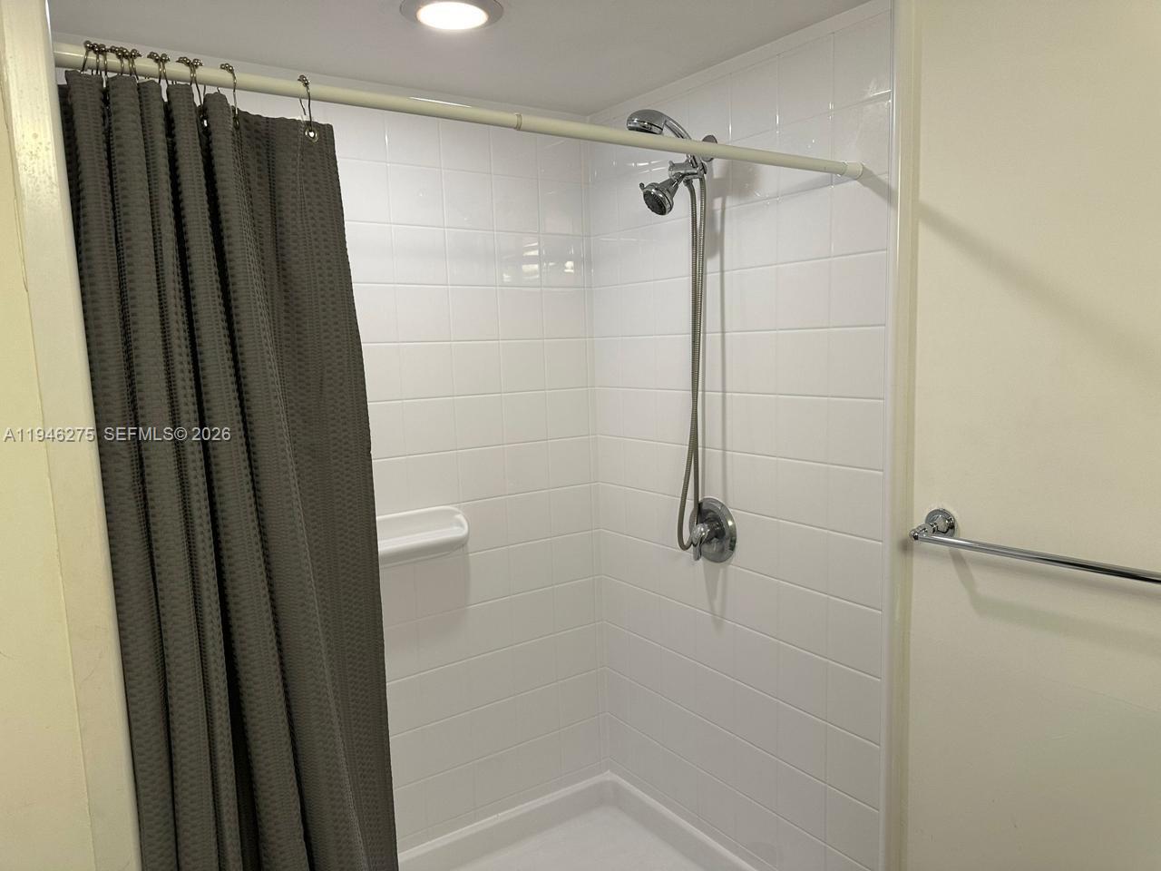 19501 W Country Club 1706