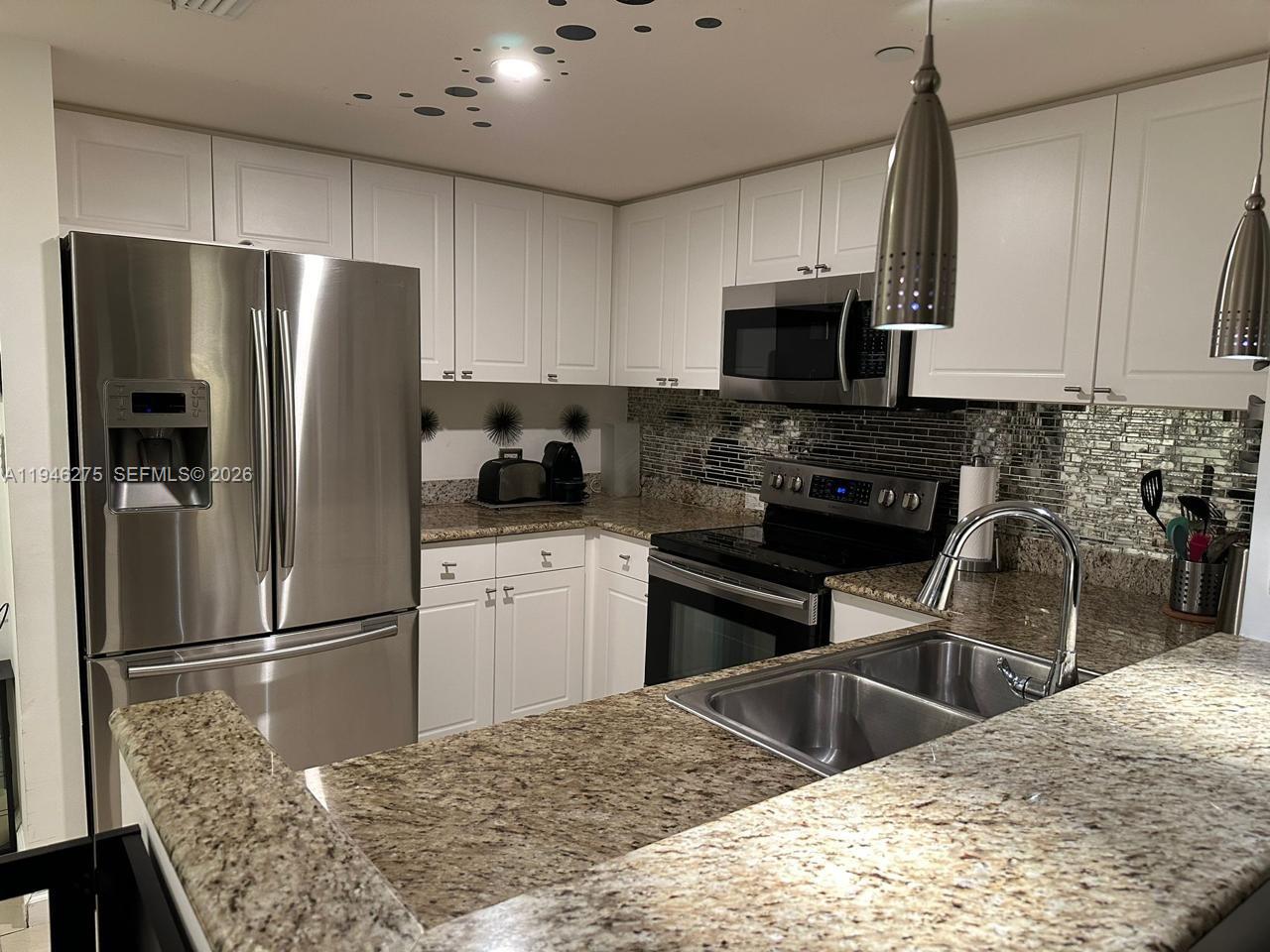 19501 W Country Club 1706