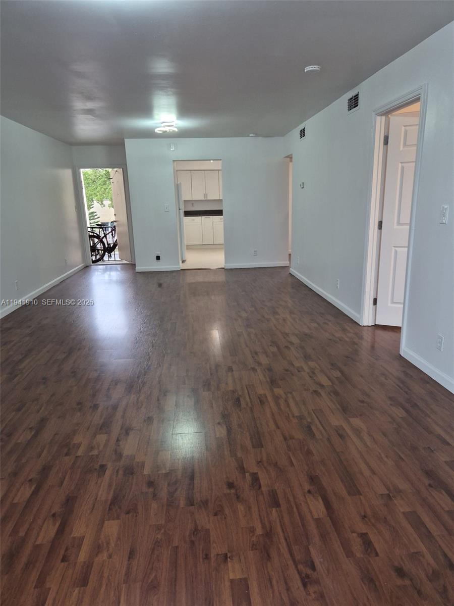 WELLEBY TOWNHOME 1 CONDO - Residential