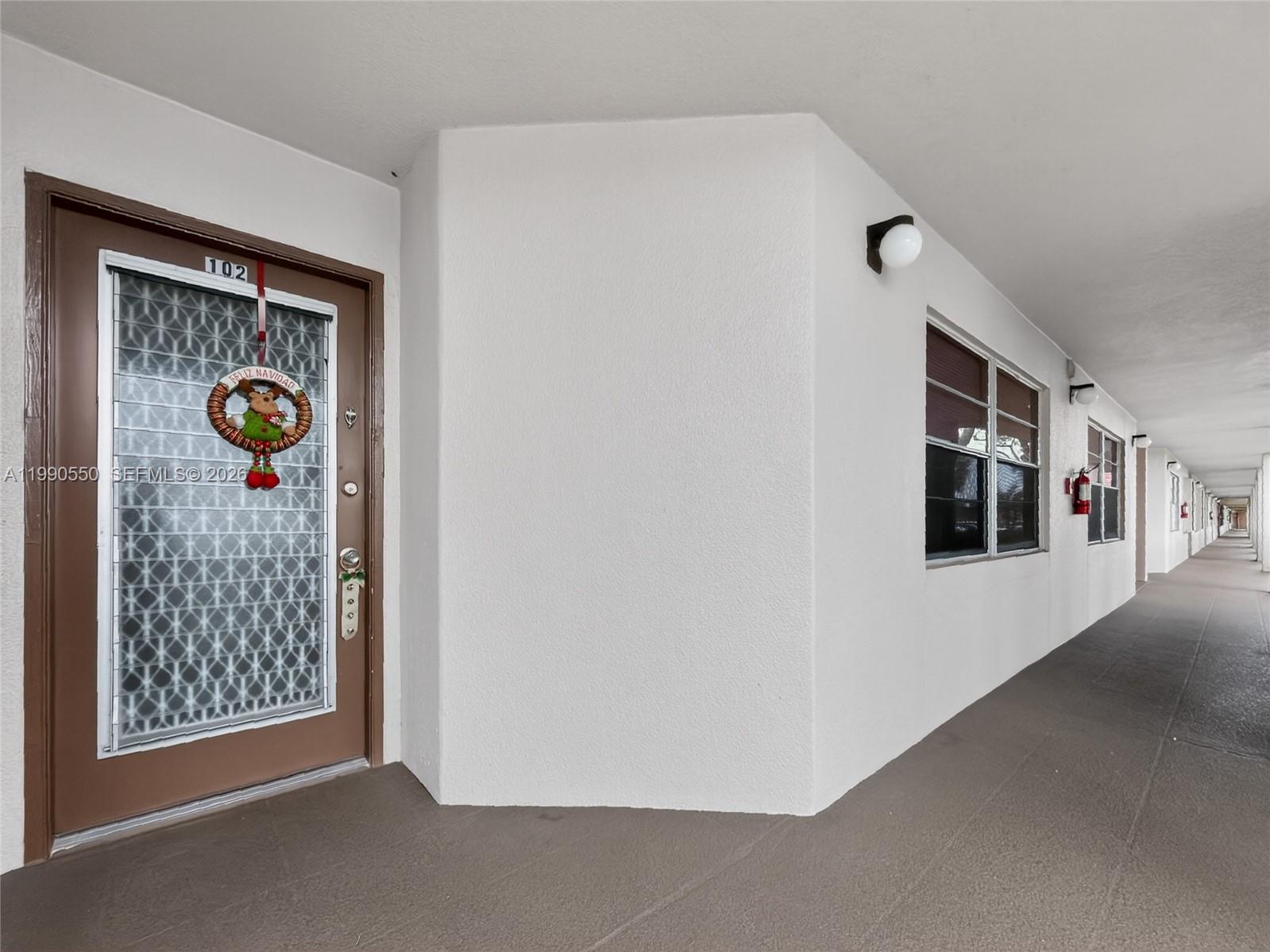 View photos, virtual tours, details... 1000 SW 125th Ave 102N