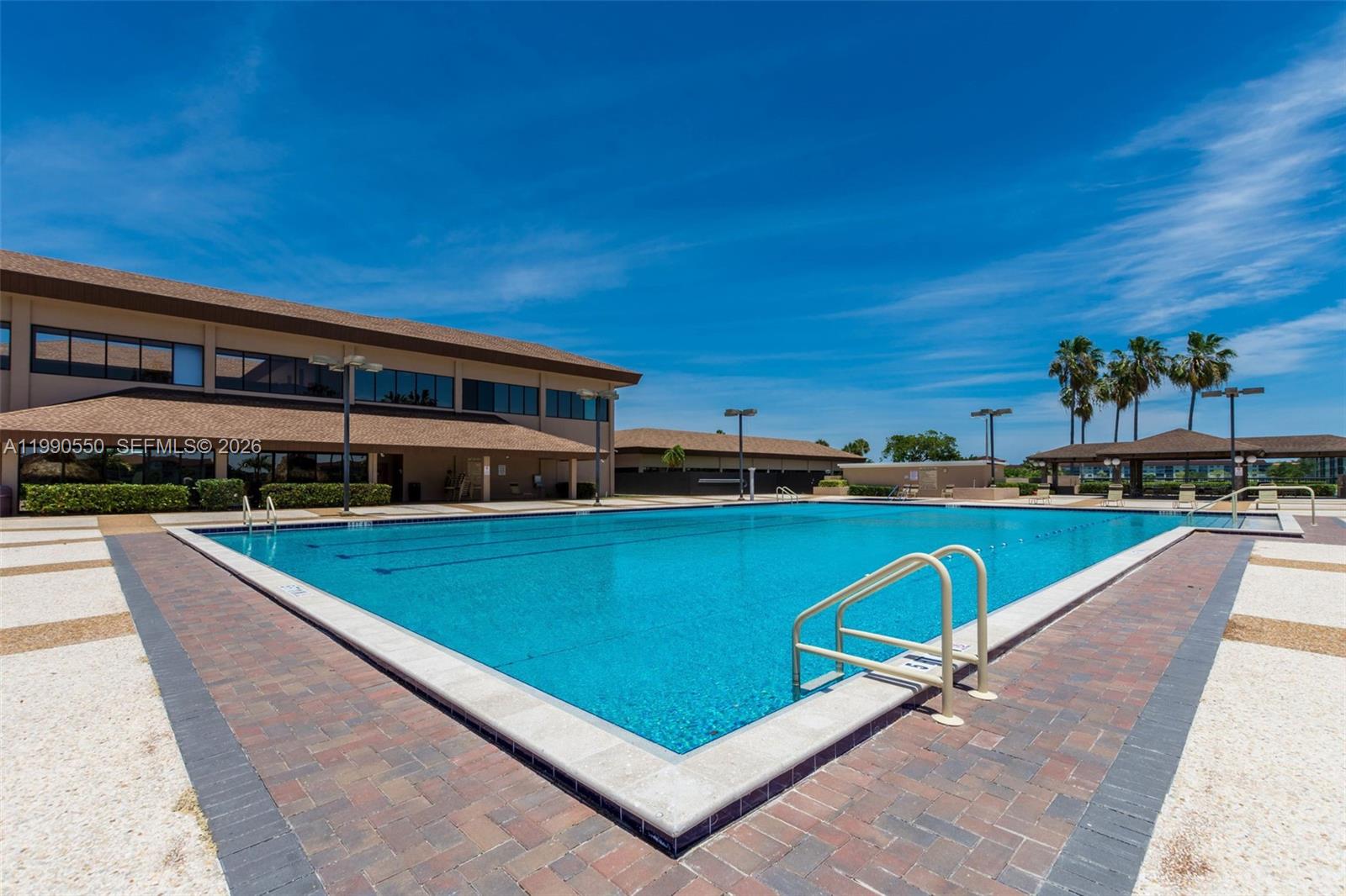 CAMBRIDGE AT CENTURY VILL - Residential