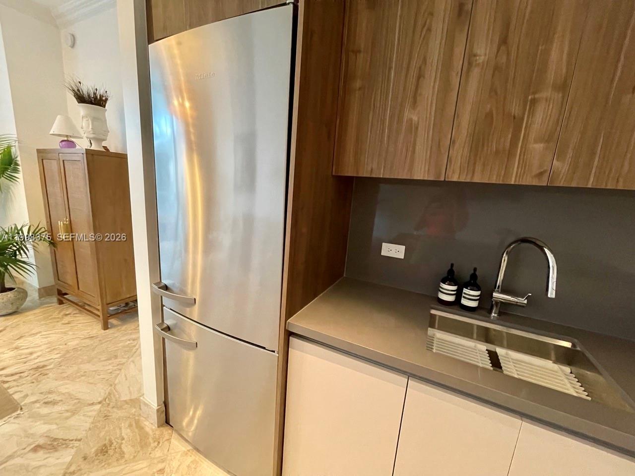 3470 E Coast Ave H0806