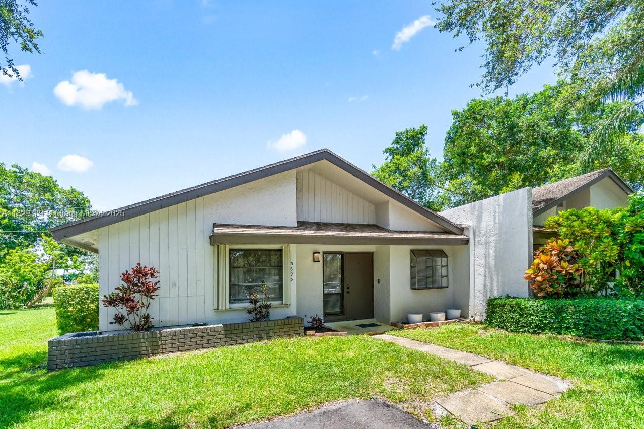 SHADYWOODS PH ONE - Residential