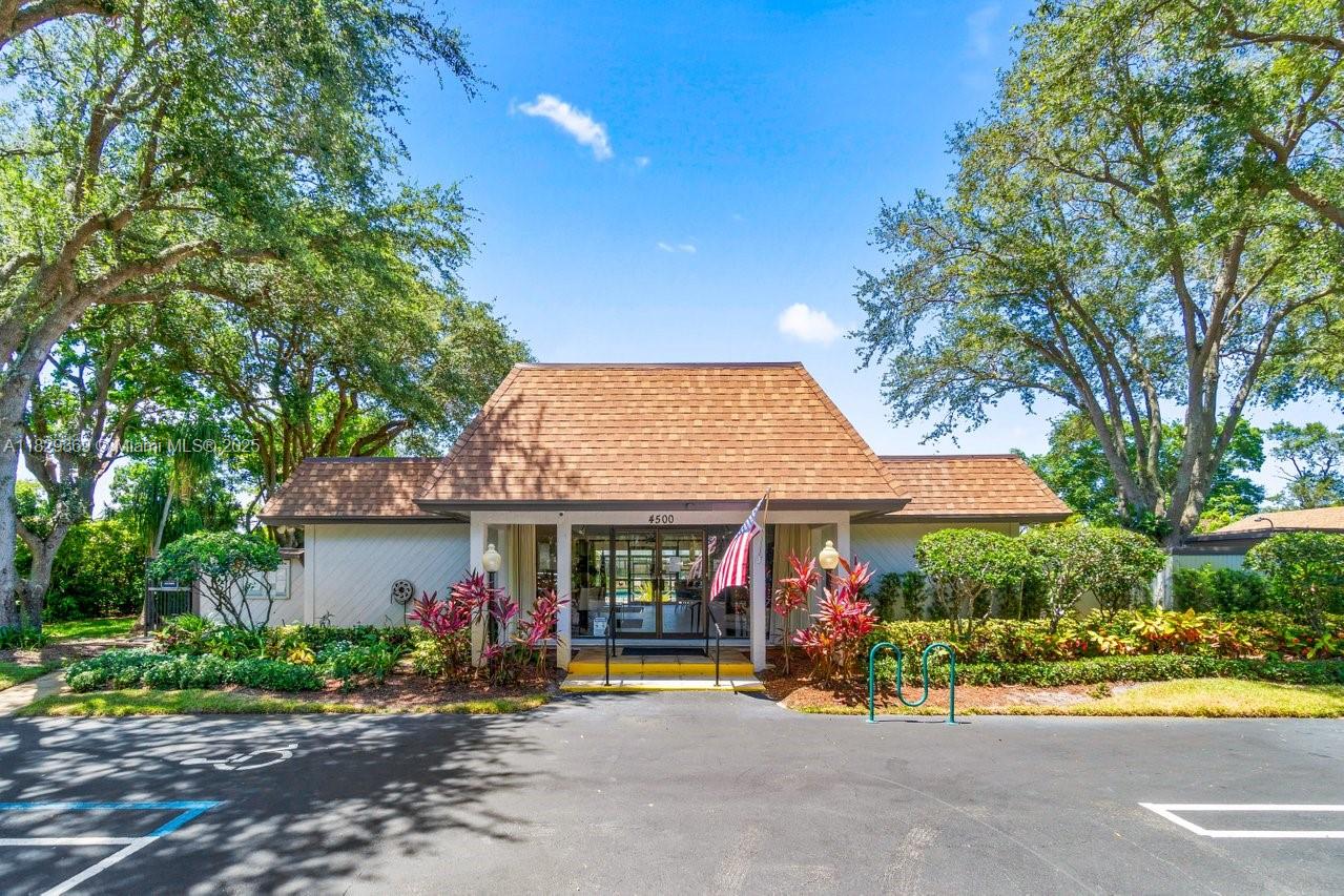 SHADYWOODS PH ONE - Residential