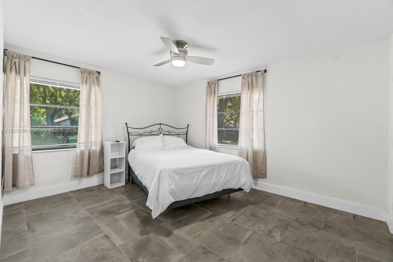 SHADYWOODS PH ONE - Residential