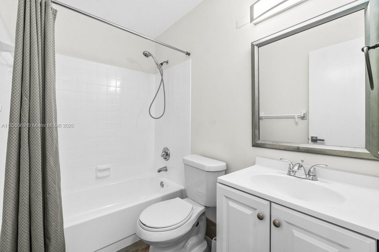 SHADYWOODS PH ONE - Residential