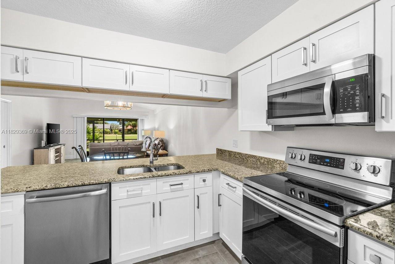 SHADYWOODS PH ONE - Residential