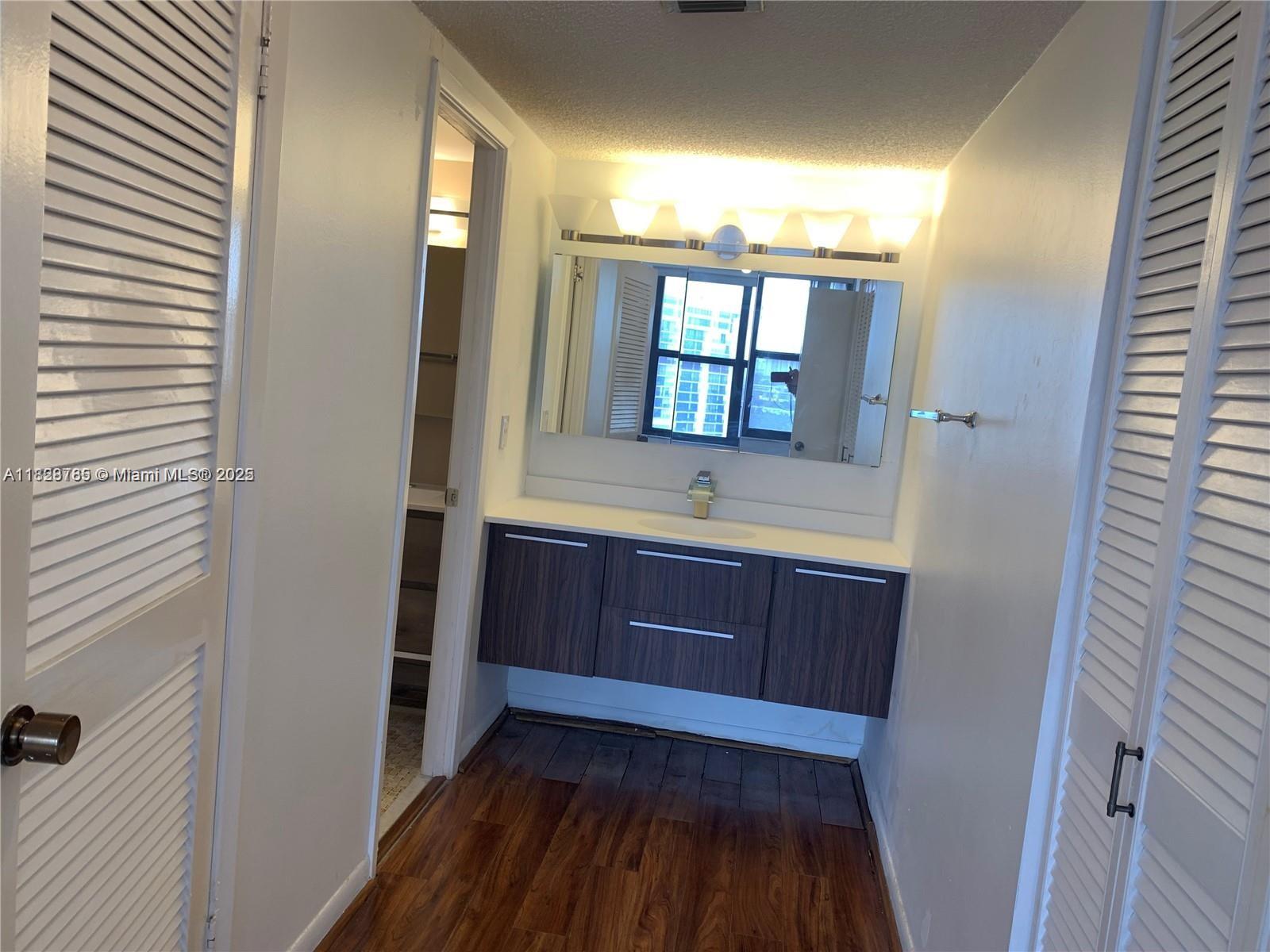 OLYMPUS CONDO PHASE - Residential Lease