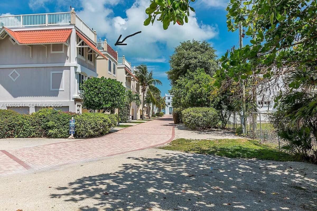 BOUGANVILLEA VILLAS CONDO - Residential