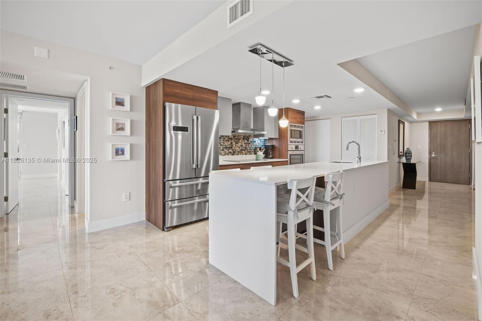 THE IVORY RESIDENCE CONDO - Residential Lease