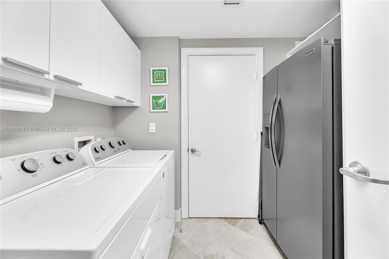 DIPLOMAT OCEANFRONT RESID - Residential